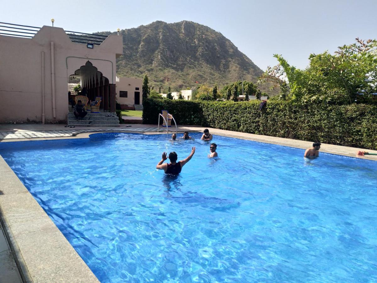 Pari Resort With Nature View Pushkar Bagian luar foto